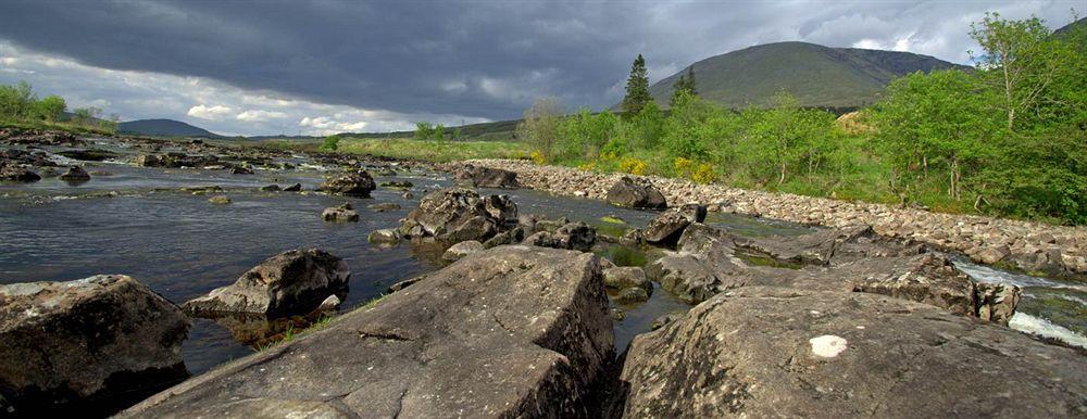 Bridge Of Orchy Hotel Exteriér fotografie